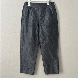 Like New! Finity Studio 100% Silk Embroidered Pull On Slacks Gray Metallic in 4